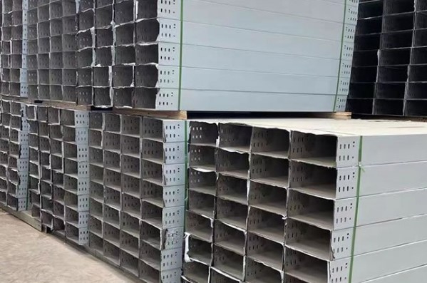 托盤式電纜橋架